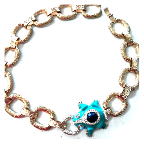 Necklace - Picture 1 of 4